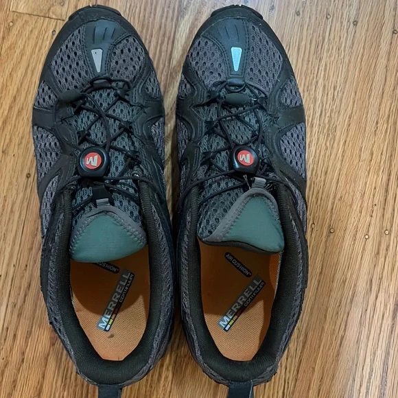 Mens shoes. Hardly worn...like new Sperry men shoes | Used - like new | $20.00 | Brownsville, Texas main image 3